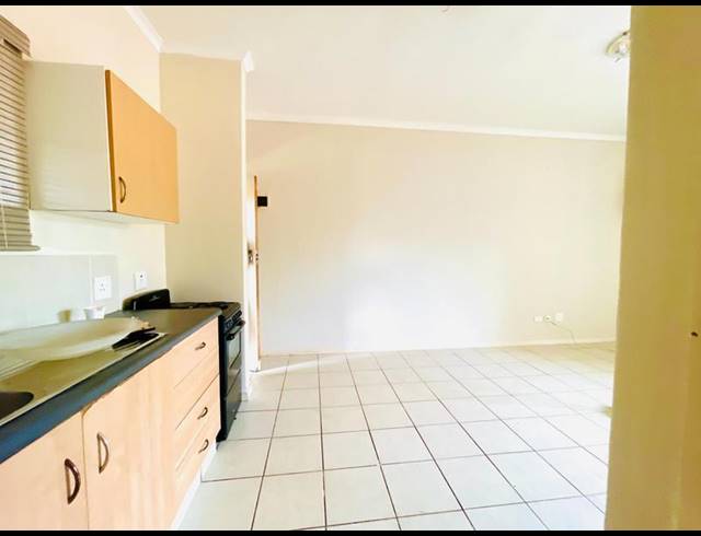 1 BEDROOM APARTMENT FOR SALE IN MONTCLAIR